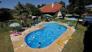 Pool - Country House 'Peyrouteau, Bucolic Gîte' with Private Pool, Terrace and Wi-Fi (Dému)