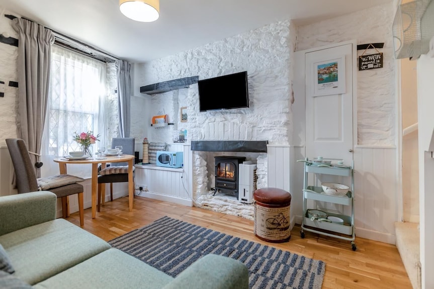 1 Bed In Brixham (Oc-73940) - Brixham