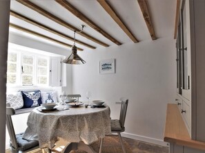 Dining - 2 Bed in Bridport (oc-dc166) (Burton Bradstock)