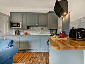 Private kitchen - 2 Bed in Swanage (oc-dc192) (Swanage)