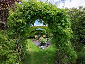 Outdoor dining - 2 Bed in Middlesbrough (oc-75544) (Stokesley)