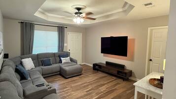 Smart TV, stereo