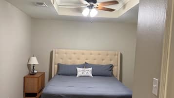 3 bedrooms, iron/ironing board, free WiFi, bed sheets