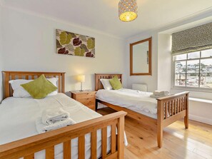 Room - 6 Bed in Fowey (oc-75581) (Fowey)