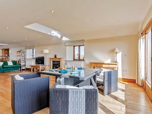 TV - 3 Bed in Penzance (oc-75686) (Lamorna)