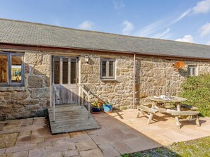 Outdoor dining - 3 Bed in Penzance (oc-75688) (Lamorna)