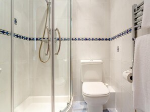 Bathroom - 3 Bed in Penzance (oc-75688) (Lamorna)