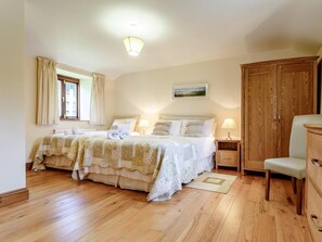 Room - 3 Bed in Penzance (oc-75688) (Lamorna)