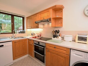 Private kitchen - 2 Bed in Shipston-on-stour (oc-75870) (Whichford)