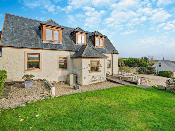 Exterior - 3 Bed in Isle Of Arran (oc-ca099) (Sliddery)