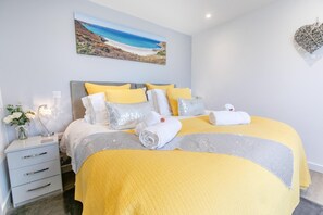 Travel cot, free WiFi, bed sheets - 1 Bed in Penzance (oc-85566) (Saint Just)