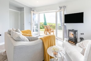 TV - 1 Bed in Penzance (oc-85566) (Saint Just)