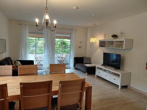 Living area - Holiday Home 'Piratenstrand, Oldeoogweg 4 H-3' (Butjadingen)