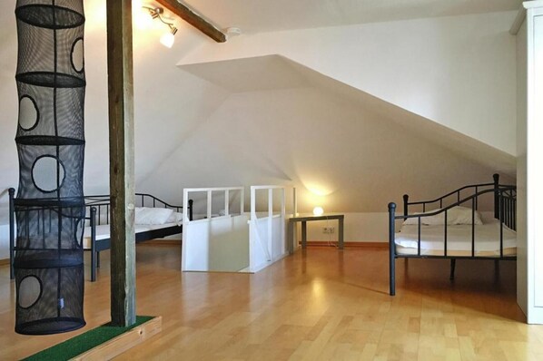 Room - Holiday Home 'Piratenstrand, Oldeoogweg 4 H-3' (Butjadingen)