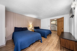 2 bedrooms, Internet, bed sheets