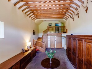 Interior - 8 Bed in Kirriemuir (oc-ca261) (Kirriemuir)