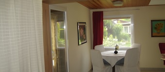 Holiday Home 'Kajüte H-8' with Shared Terrace and Wi-Fi