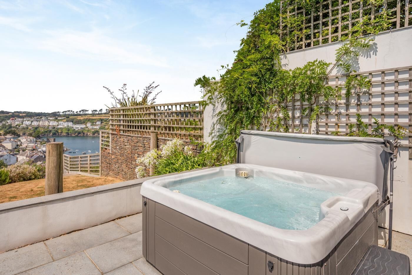 Baignoire à remous extérieure