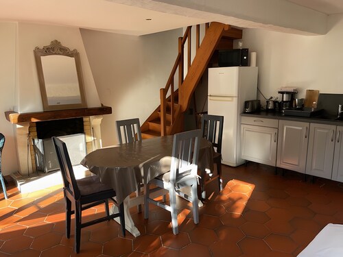 Cottage 'La Petite Maison' with Private Terrace, Private Garden and Wi-Fi