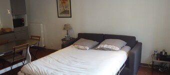 Cottage 'La Petite Maison' with Private Terrace, Private Garden and Wi-Fi