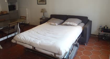 Cottage 'La Petite Maison' with Private Terrace, Private Garden and Wi-Fi