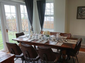Dining - 4 Bed in Bexhill-on-sea (oc-77602) (Bexhill-on-Sea)