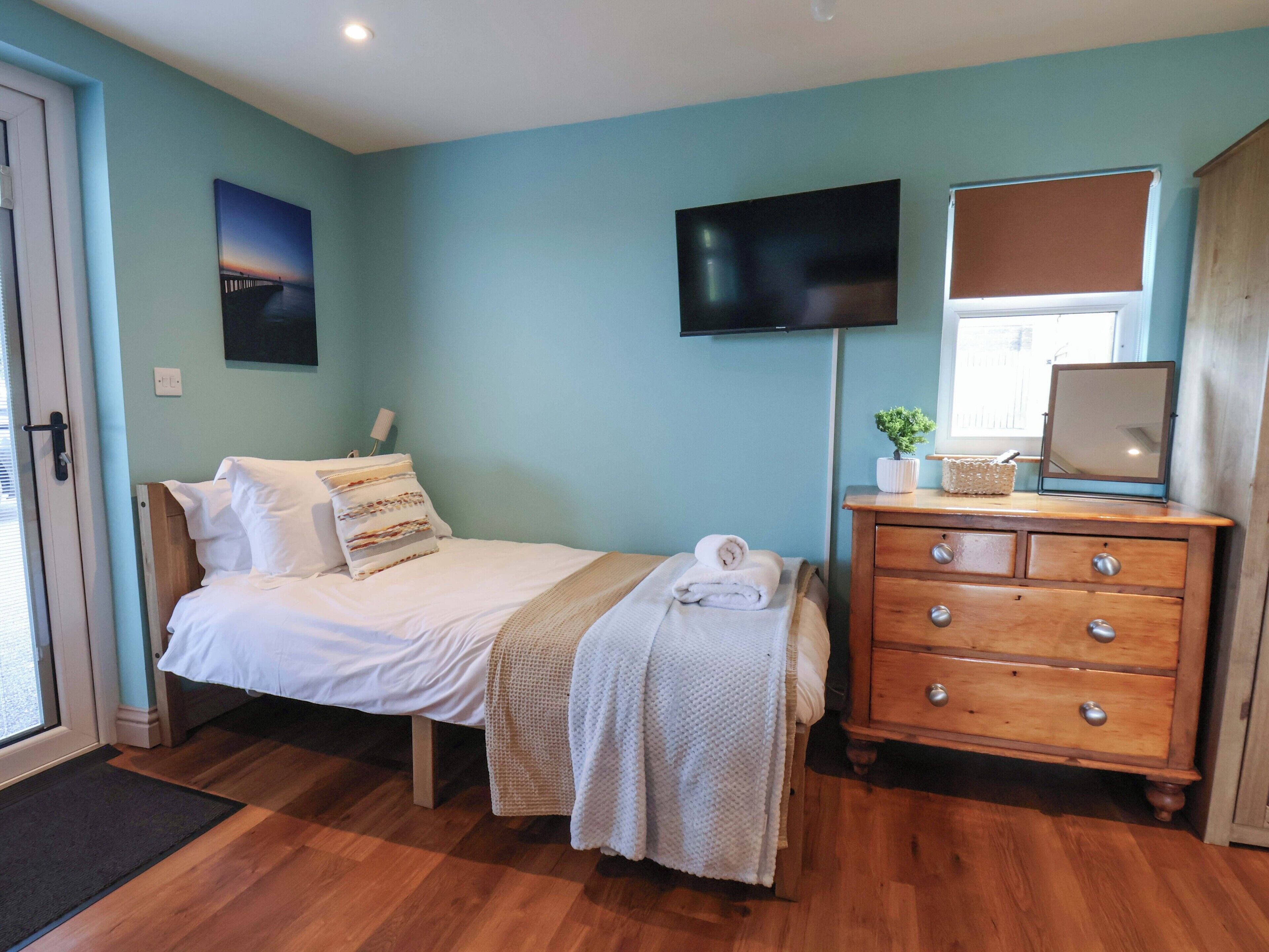 3 Schlafzimmer, individuell dekoriert, individuell eingerichtet