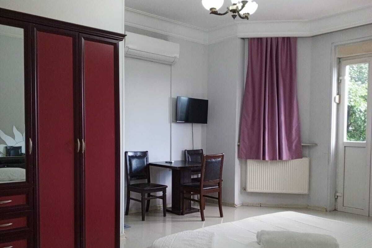 Chambre Quadruple, balcon | Draps fournis