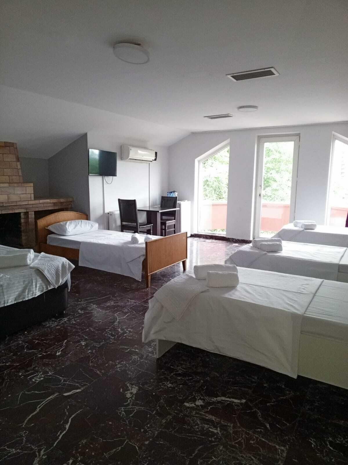 Family Quadruple Room, Balcony, Sea View | Bed sheets