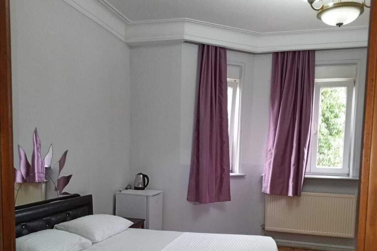 Chambre Triple, vue jardin | Draps fournis