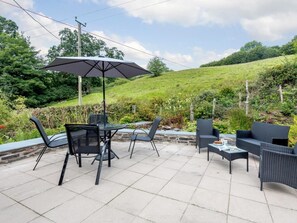 Outdoor dining - 1 Bed in Llangollen (oc-78471) (Glyn Ceiriog)