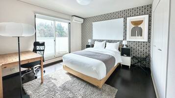 Free WiFi, individually decorated, individually furnished, bed sheets