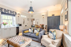 TV, fireplace - 2 Bed in Leyburn (oc-78575) (Preston-under-Scar)
