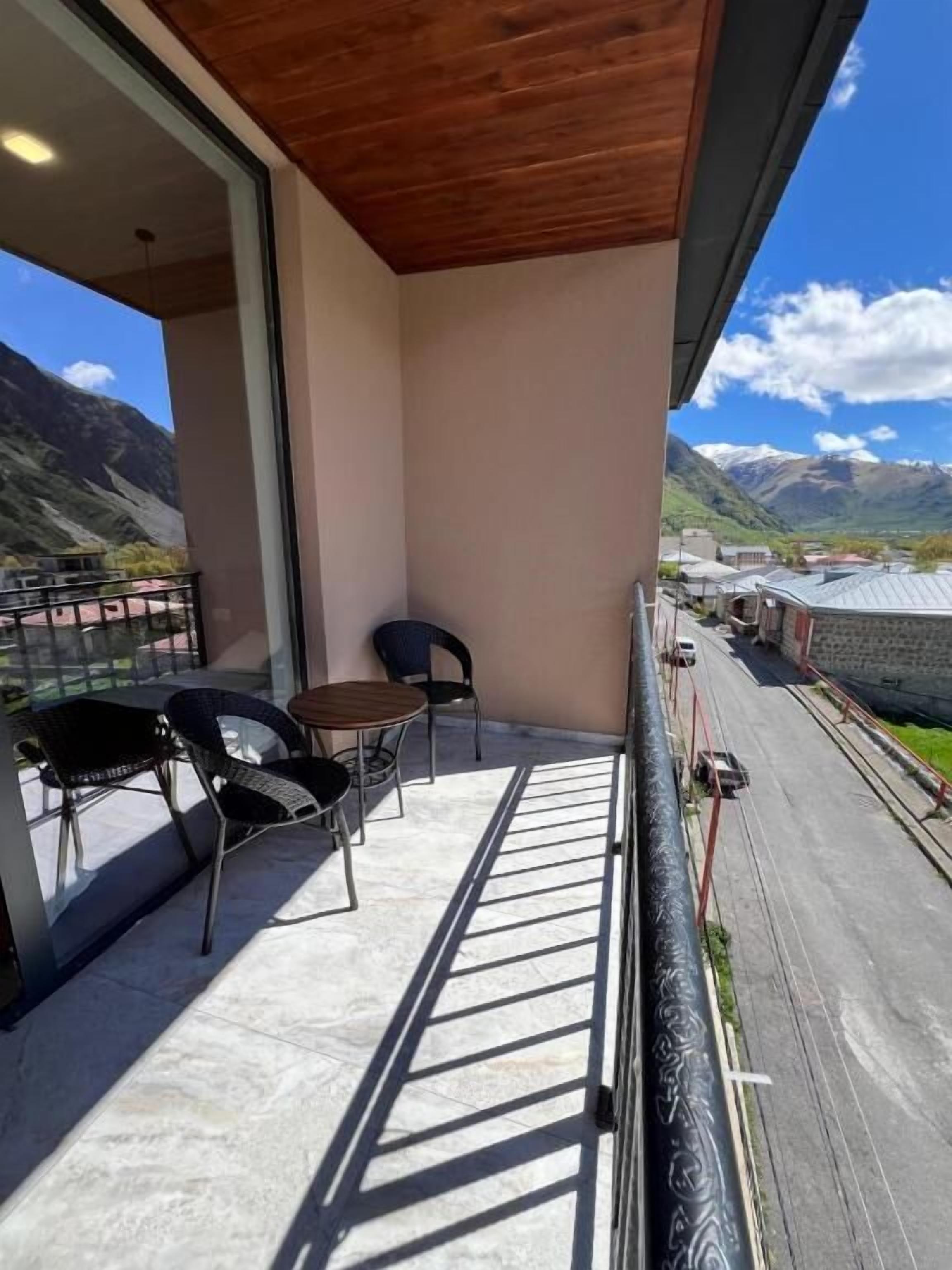 Panoramic Triple Room, Balcony, Mountain View | Property grounds