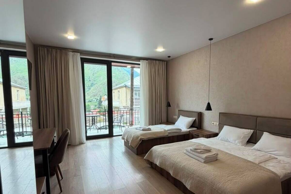 Comfort Triple Room, Balcony, Mountain View