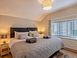 Bügeleisen/Bügelbrett, Reisekinderbett, kostenloses WLAN, Bettwäsche