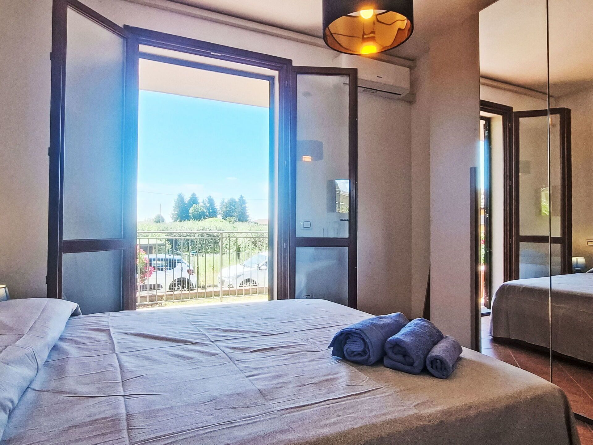 2 bedrooms