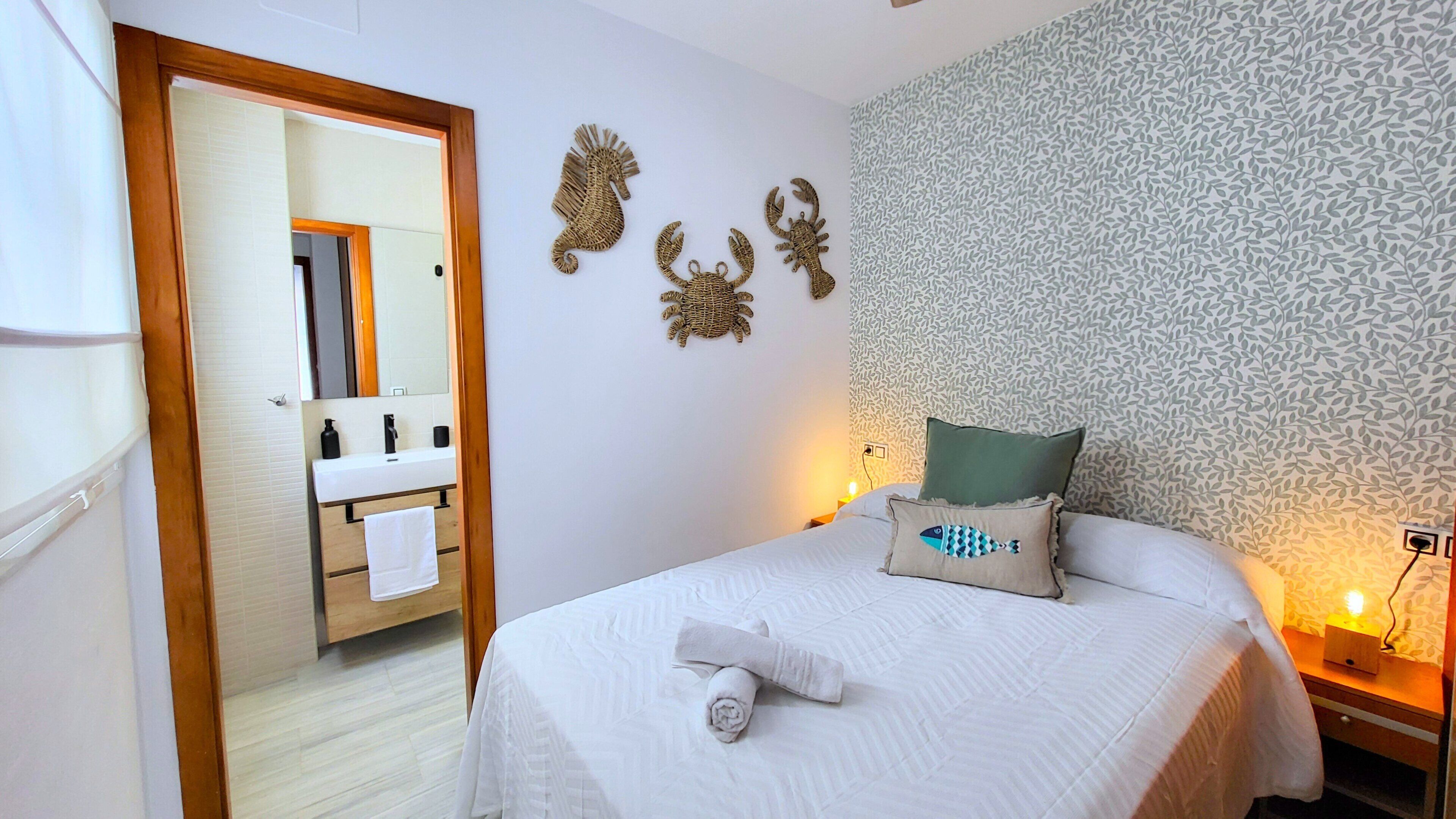 1 bedroom, WiFi, bed sheets