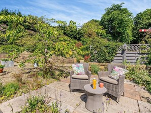 Terrace/patio - 2 Bed in Hampsthwaite (oc-g0156) (Clint)