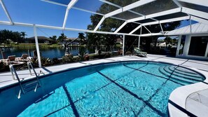 Pool - Waterfront Paradise with boat lift. (Marco Island)