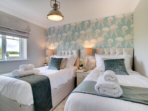 Room - 4 Bed in Seahouses (oc-73924) (Seahouses)