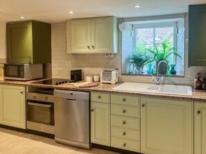 Private kitchen - 2 Bed in Chipping Norton (oc-73904) (Swerford)