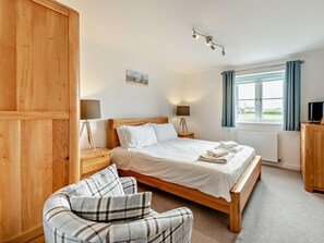 Room - 3 Bed in Woolacombe (oc-74255) (Woolacombe)