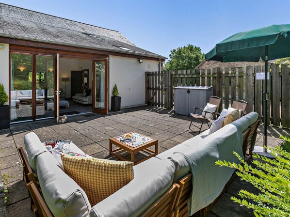 Terrace/patio - 6 Bed in Bideford (oc-75553) (Buckland Brewer)