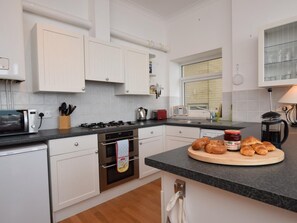 Private kitchen - 2 Bed in Ventnor (oc-75730) (Ventnor)