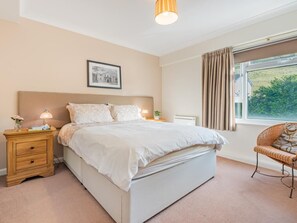 Room - 3 Bed in Ambleside (oc-sz040) (Ambleside)
