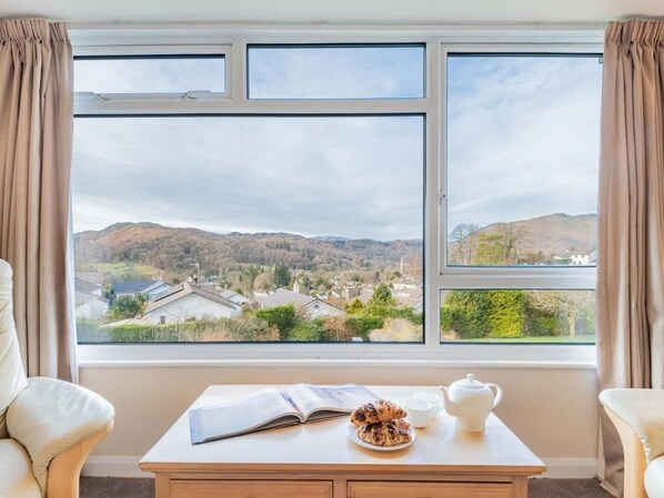 Interior - 3 Bed in Ambleside (oc-sz040) (Ambleside)