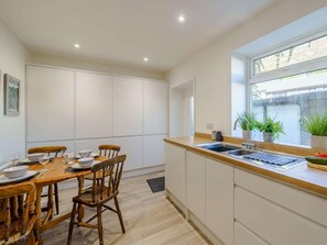 Dining - 2 Bed in Penrith (oc-85425) (Glenridding)