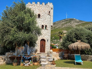 Property grounds - Beach Livadostra StoneTower - Private Pool Retreat (Paralia Livadostratas)