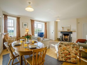 TV, fireplace - 2 Bed in Mindrum (oc-85422) (Carham)